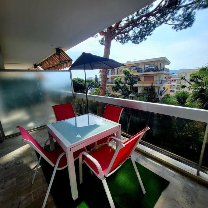 Grand Studio Localisation Ideale Antibes Exteriör bild